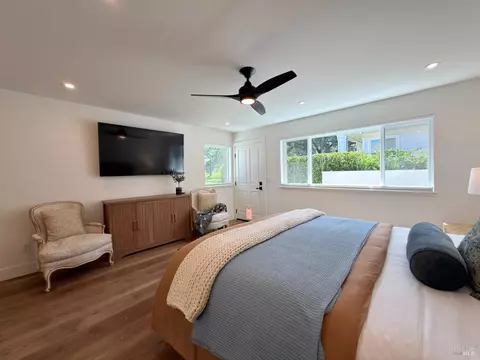 Bedroom - 936 Augusta Cir, Napa, CA 94558 photo 4 of 4