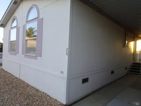 28 Valencia Dr, Fairfield, CA 94533 photo 2