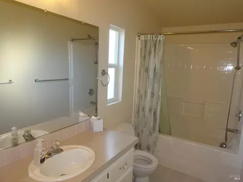 28 Valencia Dr, Fairfield, CA 94533 photo 17