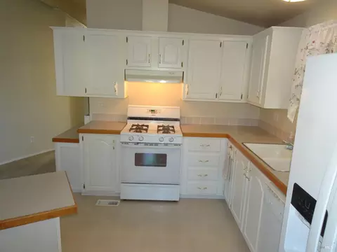28 Valencia Dr, Fairfield, CA 94533 photo 12