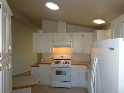 28 Valencia Dr, Fairfield, CA 94533 photo 11