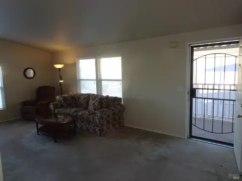 28 Valencia Dr, Fairfield, CA 94533 photo 10