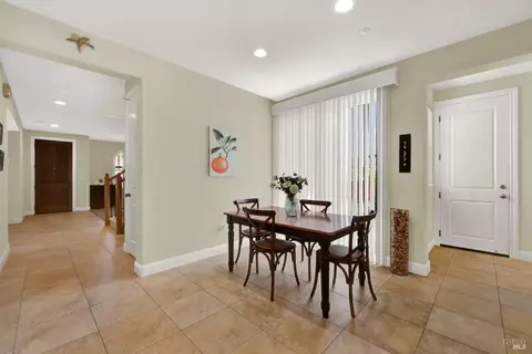 Entry Way - 31 Haven Way, Napa, CA 94558 photo 4 of 8