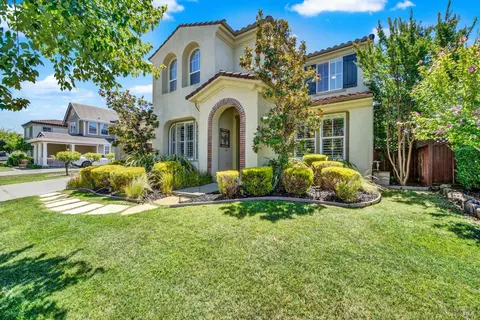 Exterior - 31 Haven Way, Napa, CA 94558 photo 4 of 20