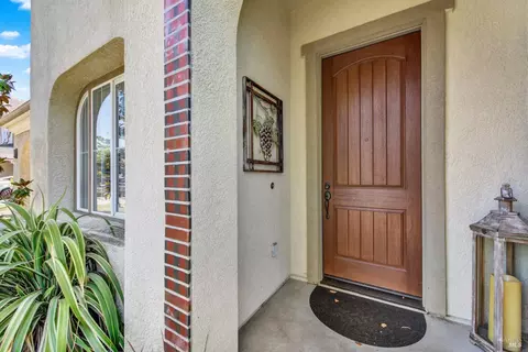 Entry Way - 31 Haven Way, Napa, CA 94558 photo 1 of 8