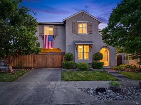 Exterior - 132 Decanter Cir, Windsor, CA 95492 photo 13 of 14