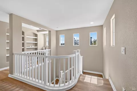 Entry Way - 132 Decanter Cir, Windsor, CA 95492 photo 5 of 10