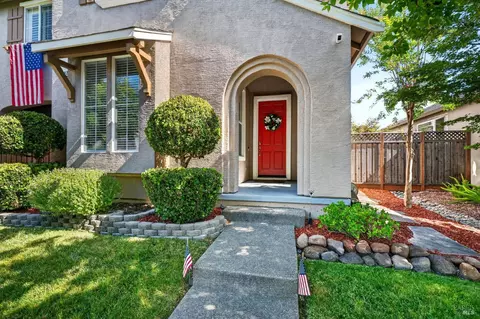 Exterior - 132 Decanter Cir, Windsor, CA 95492 photo 10 of 14