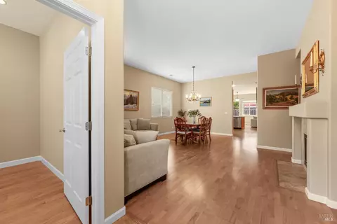 1284 Eagle Dr, Windsor, CA 95492 photo 14