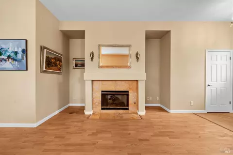 1284 Eagle Dr, Windsor, CA 95492 photo 13