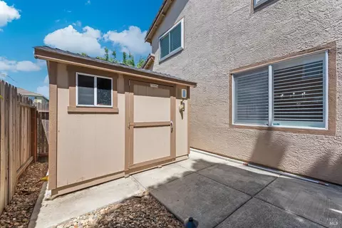 907 Dunerose Ct, Vacaville, CA 95687 photo 94