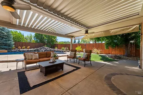 907 Dunerose Ct, Vacaville, CA 95687 photo 89