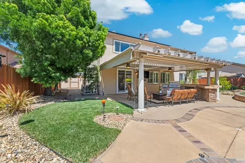 907 Dunerose Ct, Vacaville, CA 95687 photo 81