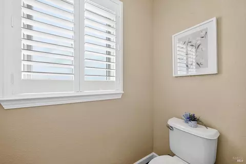 907 Dunerose Ct, Vacaville, CA 95687 photo 58