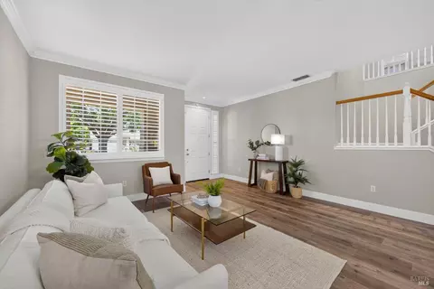 907 Dunerose Ct, Vacaville, CA 95687 photo 9