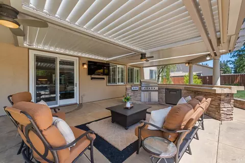 907 Dunerose Ct, Vacaville, CA 95687 photo 82