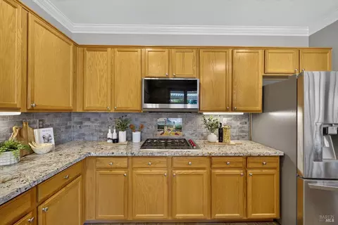 907 Dunerose Ct, Vacaville, CA 95687 photo 20