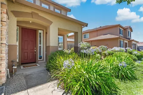 907 Dunerose Ct, Vacaville, CA 95687 photo 5