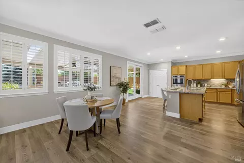 907 Dunerose Ct, Vacaville, CA 95687 photo 32