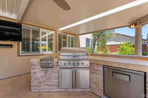 907 Dunerose Ct, Vacaville, CA 95687 photo 85