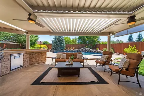 907 Dunerose Ct, Vacaville, CA 95687 photo 88