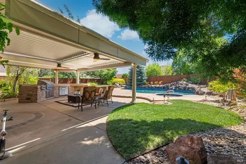 907 Dunerose Ct, Vacaville, CA 95687 photo 90