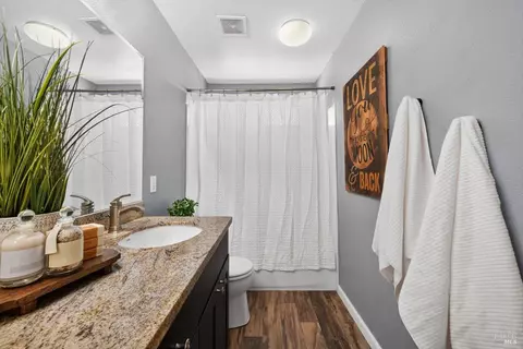 907 Dunerose Ct, Vacaville, CA 95687 photo 70