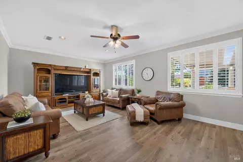 907 Dunerose Ct, Vacaville, CA 95687 photo 39