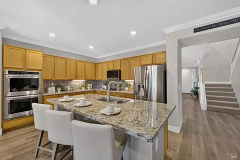 907 Dunerose Ct, Vacaville, CA 95687 photo 17