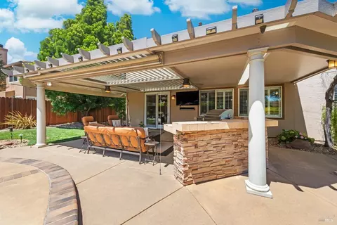 907 Dunerose Ct, Vacaville, CA 95687 photo 83