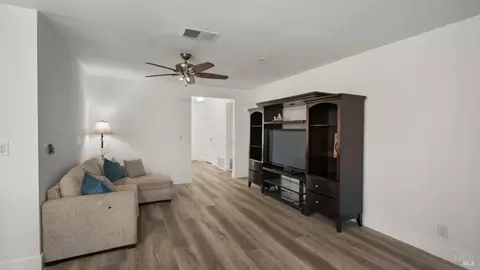 1355 Macdonald Ct, Dixon, CA 95620 photo 19