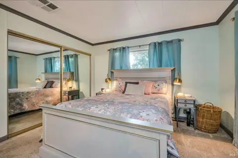 Bedroom - 9859 Crestview Dr, Clearlake, CA 95422 photo 3 of 4