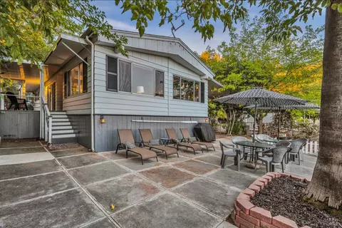 Exterior - 9859 Crestview Dr, Clearlake, CA 95422 photo 3 of 14