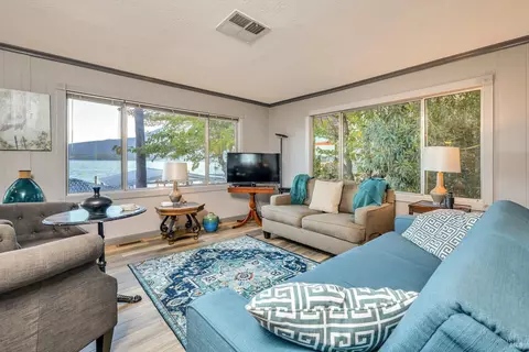 Living - 9859 Crestview Dr, Clearlake, CA 95422 photo 2 of 2