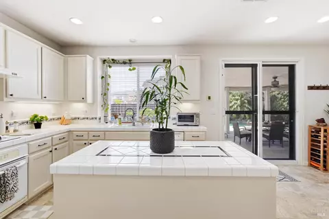 2401 Skyview Cir, Fairfield, CA 94534 photo 17