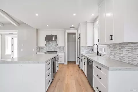 Kitchen - 125 Maywood Ln, Windsor, CA 95492 photo 1 of 8
