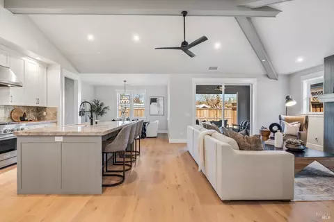 Entry Way - 125 Maywood Ln, Windsor, CA 95492 photo 2 of 2