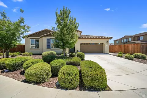 715 Farmgate Ct, Dixon, CA 95620 photo 1
