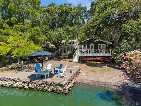11611 Garden Ct, Clearlake Oaks, CA 95423