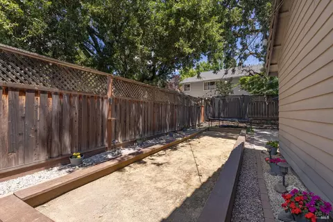 355 Pollard Way, Windsor, CA 95492 photo 6