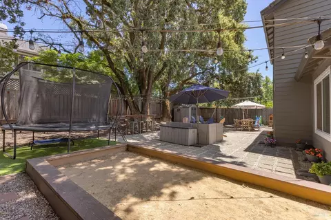 355 Pollard Way, Windsor, CA 95492 photo 8
