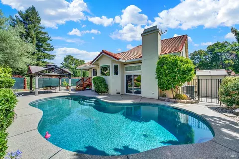212 Wrentham Dr, Vacaville, CA 95688 photo 11