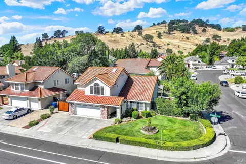 212 Wrentham Dr, Vacaville, CA 95688 photo 2