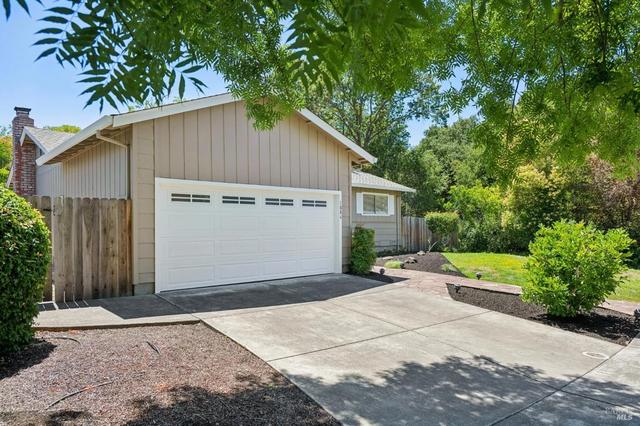 1886 Neotomas Ave, Santa Rosa, CA 95405