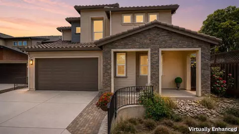 86 Black Walnut Ln, Napa, CA 94559
