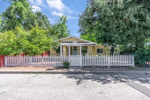 1406 Myrtle St, Calistoga, CA 94515