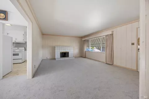 Living - 108 De Anza Dr, Vallejo, CA 94589 photo 1 of 2