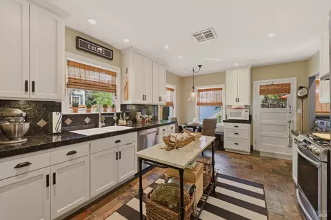 2130 2nd St, Napa, CA 94559 photo 9
