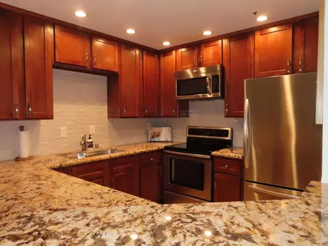 1733 S Villa Way W, Walnut Creek, CA 94595