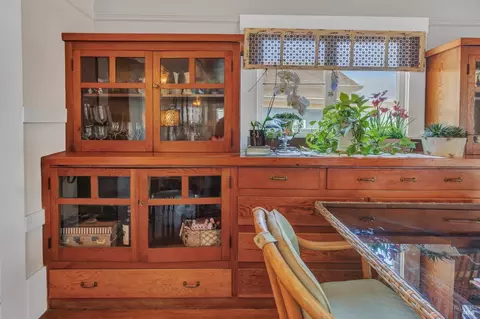 Dining - 807 El Dorado St, Vallejo, CA 94590 photo 3 of 3